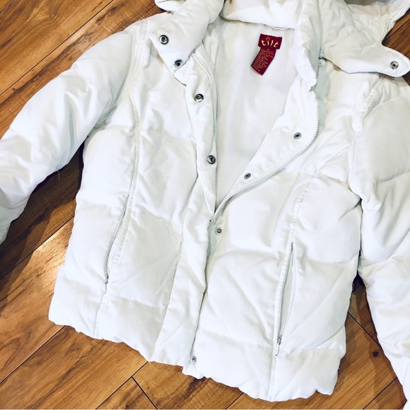 Tilt white puffer coat marshmallow warm winter cozy hoodie hooded medium